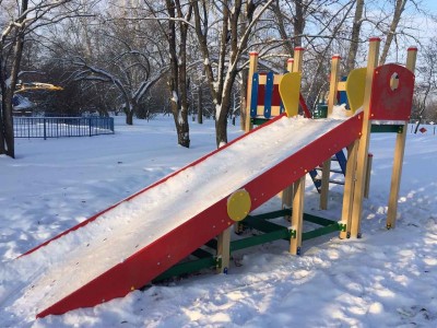 Детские зимние игровые горки