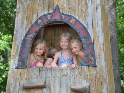 Игровой домик для гармоничного развития детворы Игровой домик для гармоничного развития детворы